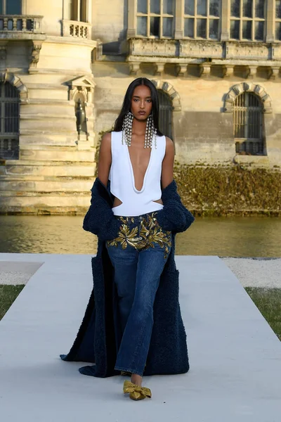 Look 5
